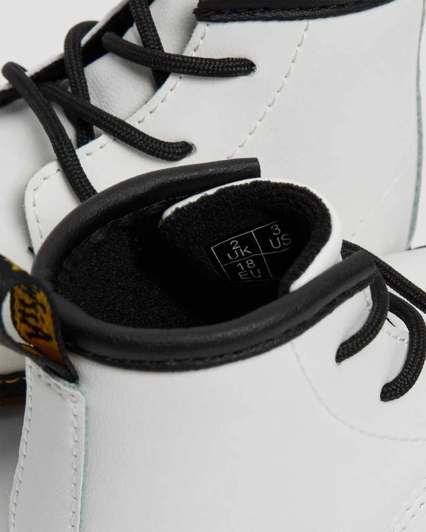 Dr. Martens Kids // Baby Baby White Crib Dr Martens Mason 1460 10 Dr. Martens Kids // Baby Baby White Crib Dr Martens Mason 1460