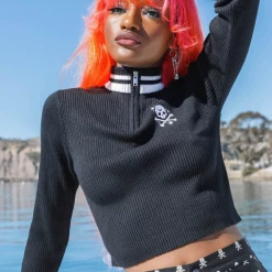 KillStar Wretched Skull N Crossbones Sweater Top Gals 13 KillStar Wretched Skull N Crossbones Sweater Top Gals