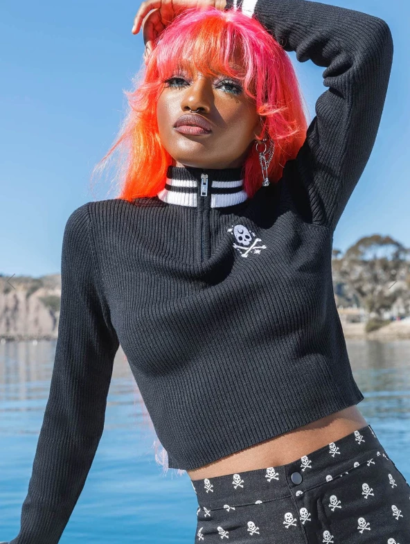 KillStar Wretched Skull N Crossbones Sweater Top Gals 8 KillStar Wretched Skull N Crossbones Sweater Top Gals
