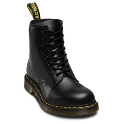Dr. Martens Black 55
