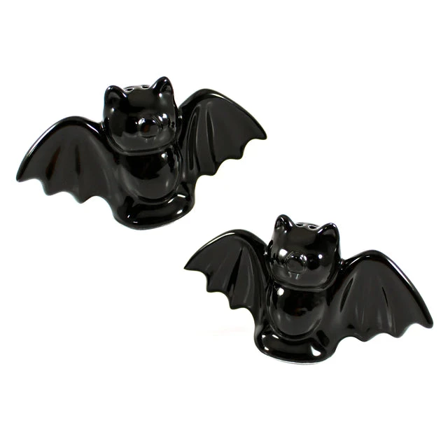 Sourpuss Black Bat Salt & Pepper Shaker Set Housewares 3 Sourpuss Black Bat Salt & Pepper Shaker Set Housewares
