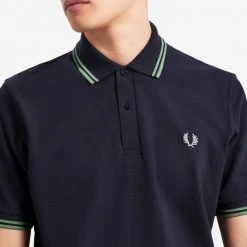 Guys Fred Perry Twin Tipped Polo Navy / Pistachio