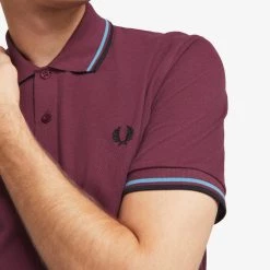Guys Fred Perry Twin Tipped Polo Aubergine / Cyan / Black