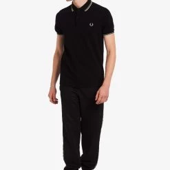 Fred Perry Twin Tipped Polo Black / Light Olive / Light Gray 13 Fred Perry Twin Tipped Polo Black / Light Olive / Light Gray