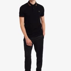 Guys Fred Perry Polo Black / Washed Red / Green